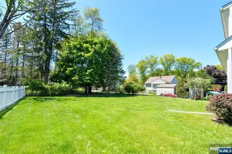113 Stanley Court North Haledon NJ 07508