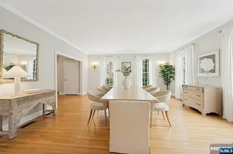 16 Lenape Trail Montclair NJ 07043