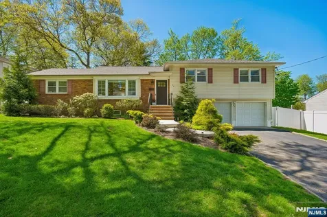 44 Woodland Avenue West Orange NJ 07052