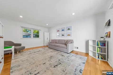 44 Woodland Avenue West Orange NJ 07052