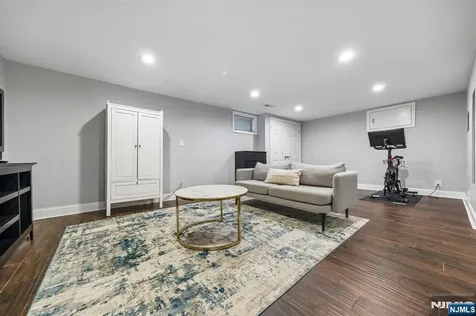 44 Woodland Avenue West Orange NJ 07052