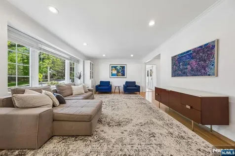 44 Woodland Avenue West Orange NJ 07052