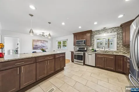 44 Woodland Avenue West Orange NJ 07052