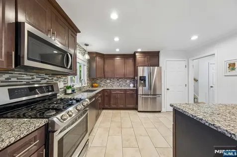 44 Woodland Avenue West Orange NJ 07052