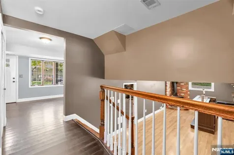 53 Smithfield Road Waldwick NJ 07463