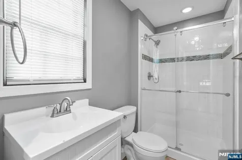 53 Smithfield Road Waldwick NJ 07463