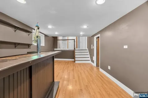 53 Smithfield Road Waldwick NJ 07463