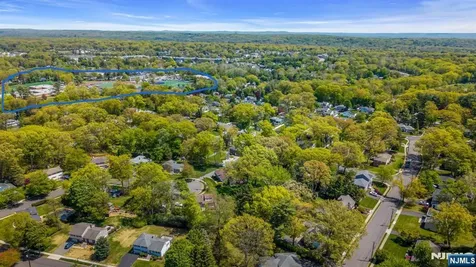 53 Smithfield Road Waldwick NJ 07463