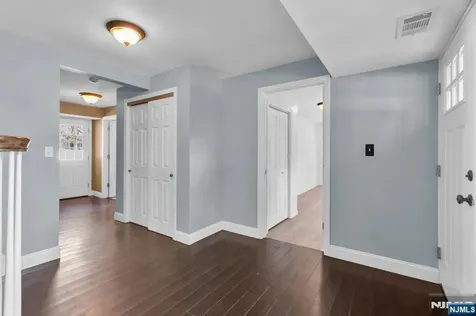 53 Smithfield Road Waldwick NJ 07463