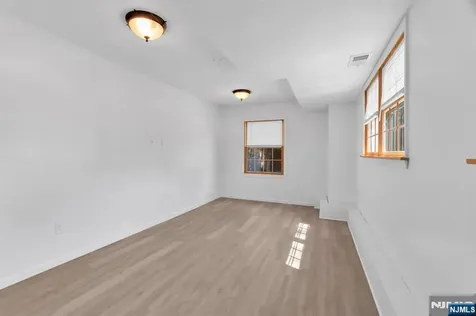 53 Smithfield Road Waldwick NJ 07463