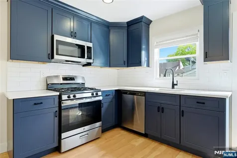 21-05 Dalton Place Fair Lawn NJ 07410