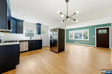 21-05 Dalton Place Fair Lawn NJ 07410