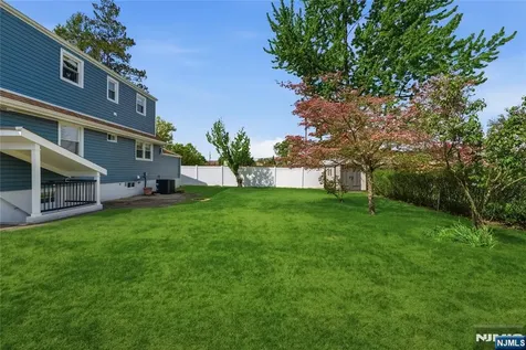 21-05 Dalton Place Fair Lawn NJ 07410
