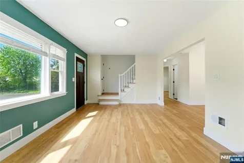21-05 Dalton Place Fair Lawn NJ 07410