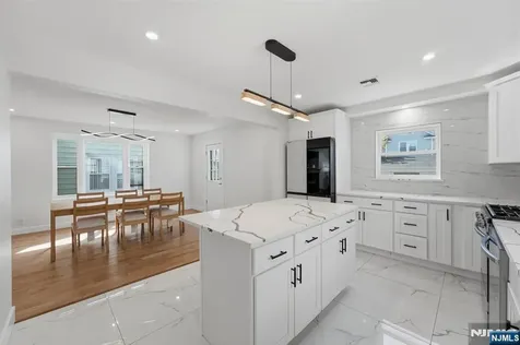 240-242 Crawford Place Elizabeth NJ 07208