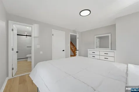 240-242 Crawford Place Elizabeth NJ 07208