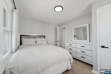 240-242 Crawford Place Elizabeth NJ 07208