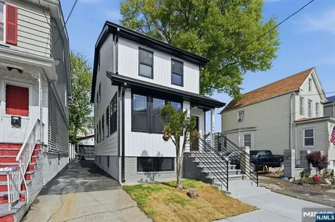 153 Brookside Avenue Irvington NJ 07111