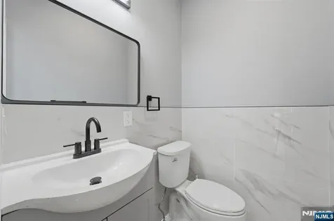 153 Brookside Avenue Irvington NJ 07111