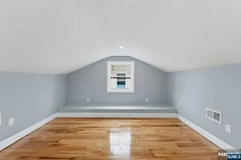 153 Brookside Avenue Irvington NJ 07111
