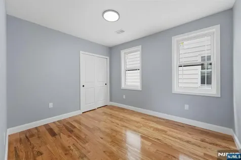 153 Brookside Avenue Irvington NJ 07111