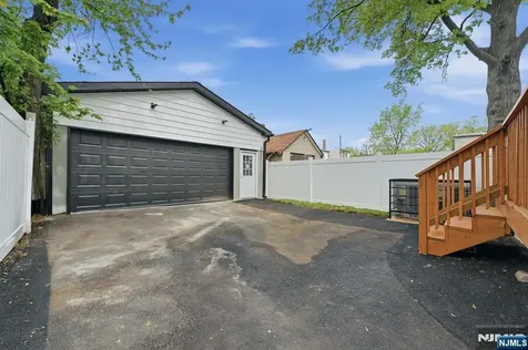 153 Brookside Avenue Irvington NJ 07111