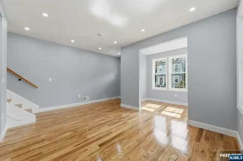 153 Brookside Avenue Irvington NJ 07111