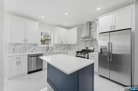 153 Brookside Avenue Irvington NJ 07111