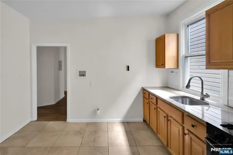 491 S 17th Street Newark NJ 07103