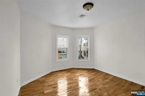 491 S 17th Street Newark NJ 07103