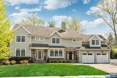 42 Lakewood Avenue Ho-Ho-Kus NJ 07423