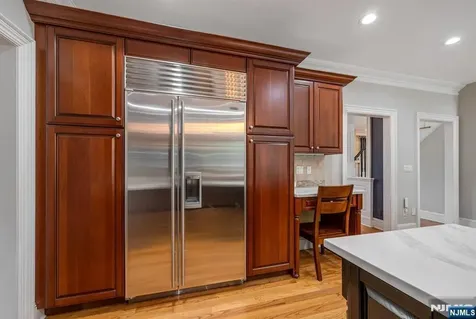 42 Lakewood Avenue Ho-ho-kus NJ 07423
