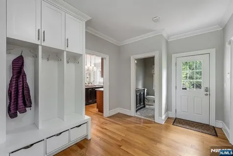42 Lakewood Avenue Ho-ho-kus NJ 07423