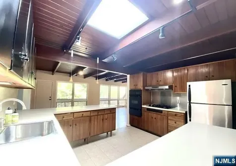 46 Madison Avenue Demarest NJ 07627