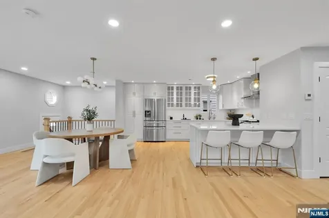 448 Fern Avenue Lyndhurst NJ 07071