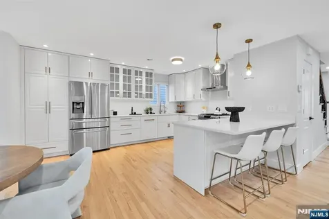 448 Fern Avenue Lyndhurst NJ 07071