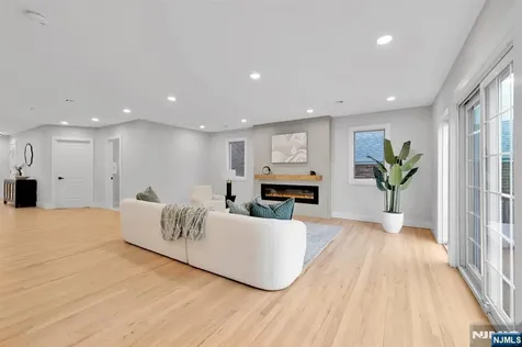 448 Fern Avenue Lyndhurst NJ 07071