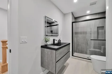 448 Fern Avenue Lyndhurst NJ 07071