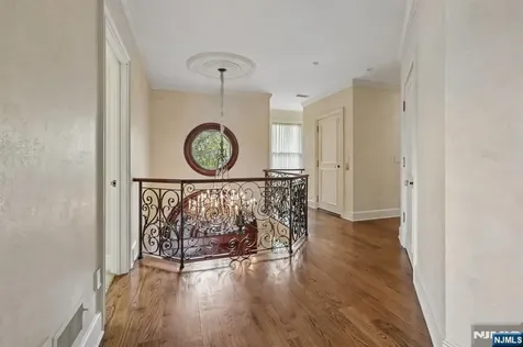 2 Ascot Way Fort Lee NJ 07024