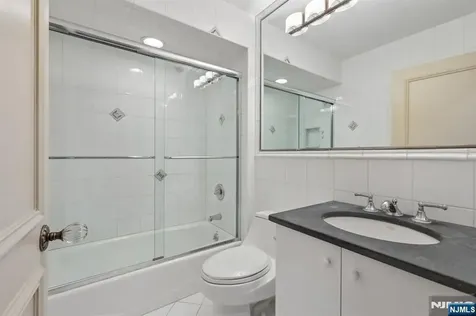 2 Ascot Way Fort Lee NJ 07024