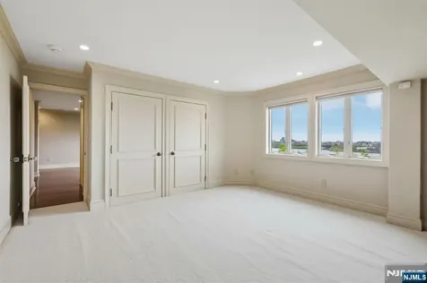 2 Ascot Way Fort Lee NJ 07024