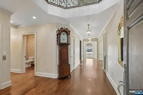 2 Ascot Way Fort Lee NJ 07024