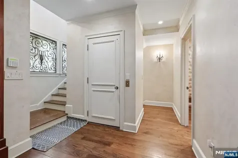 2 Ascot Way Fort Lee NJ 07024