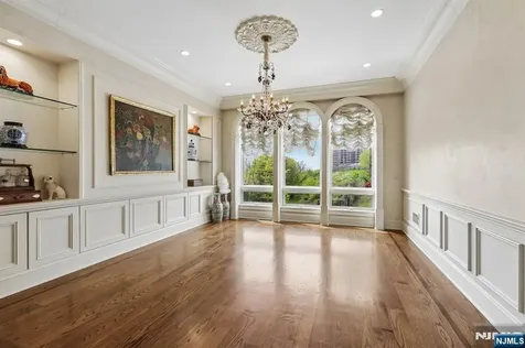 2 Ascot Way Fort Lee NJ 07024