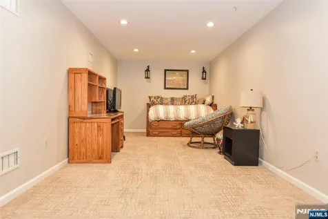335 Cambridge Drive Ramsey NJ 07446