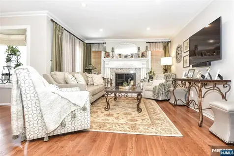 335 Cambridge Drive Ramsey NJ 07446