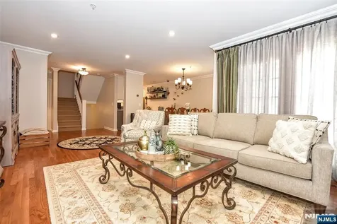 335 Cambridge Drive Ramsey NJ 07446