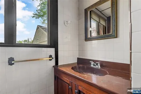 52 Waughaw Road Montville Township NJ 07082