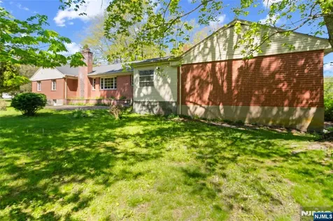 52 Waughaw Road Montville Township NJ 07082