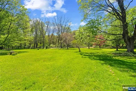 52 Waughaw Road Montville Township NJ 07082
